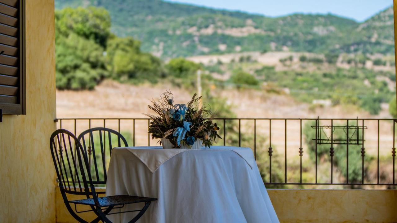 Agriturismo Carrucana Martis Εξωτερικό φωτογραφία